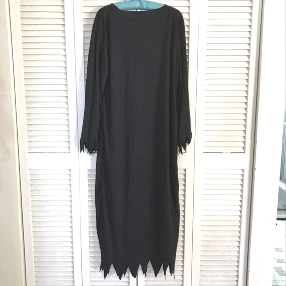 Grim Reaper Black Halloween Robe with plastic Sythe one size - Picture 2 of 16